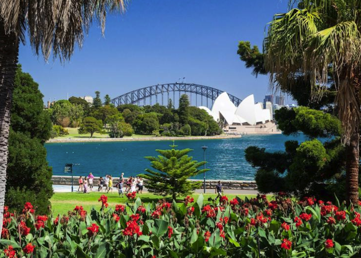 Sydney Royal Botanic Gardens - 30 min walk