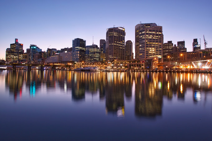 Darling Harbour - 5 min walk